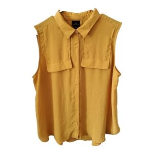Worthington sleeveless blouse